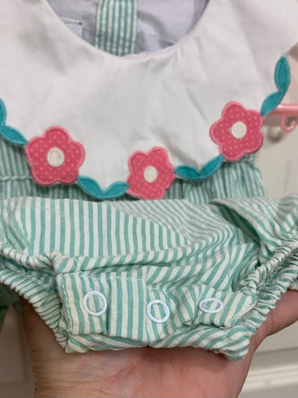 NWT Vintage Samara Mint Green Seersucker Bubble Infant Romper.              3764